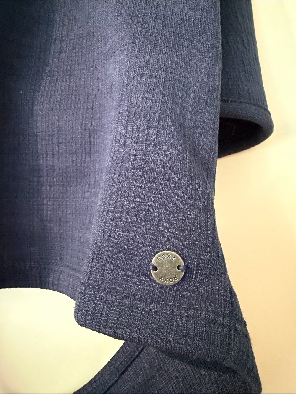 Roxy Navy Blue Cropped Tank Top with Back Cutout Size S - Picture 4 of 5